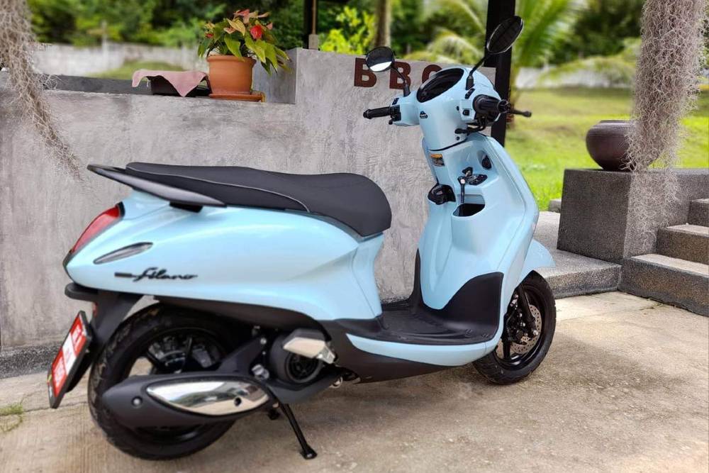 motor bike Scooter rental - yamaha 125cc