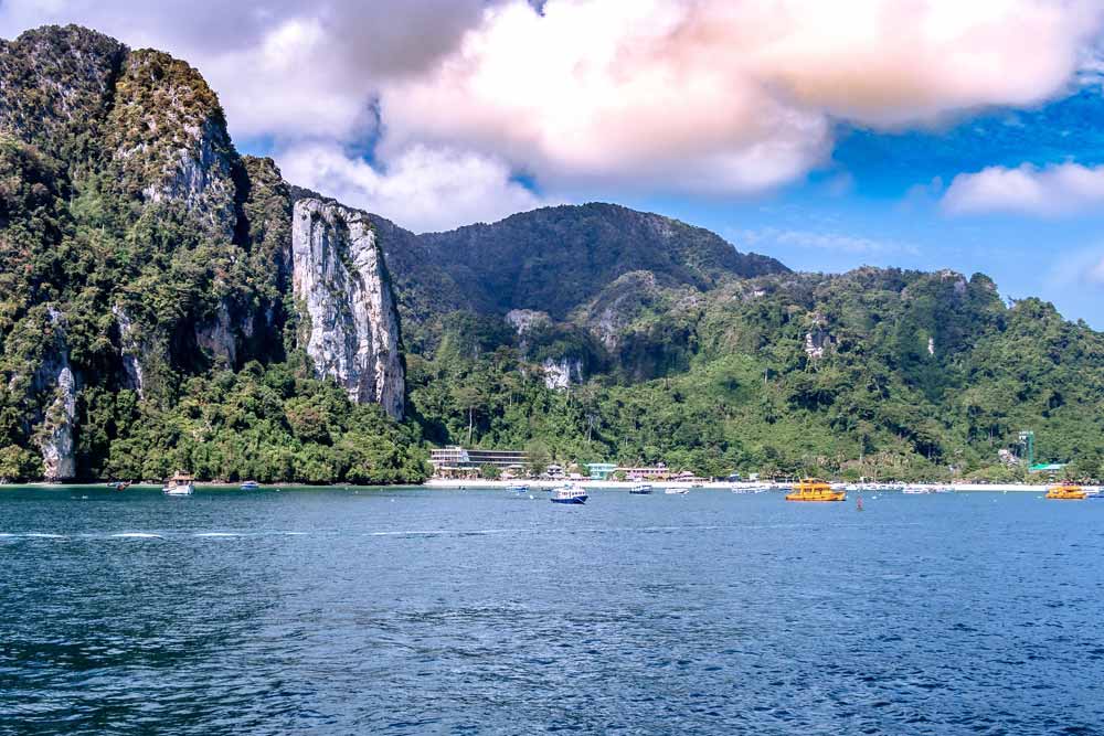 thailand-scenic-view find out how get to Krabi, Thailand from the Uk